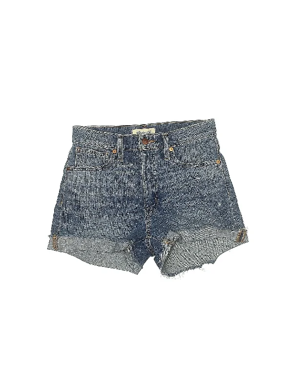 Mid-Rise Denim Shorts in Medium Wash